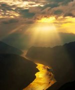 <b>感悟| 心中有光，眼前才有美景</b>