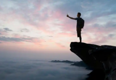 <b>拒绝盲从，相信自己的独立思考</b>