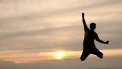 <strong>成为自己，不需要征求谁的意见</strong>