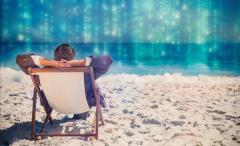 <strong>世界会托起放松的人，时间会奖励坚持的心</strong>