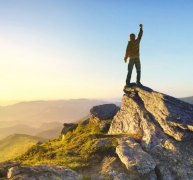 <strong>与别人搞好关系不如自身实力过硬</strong>