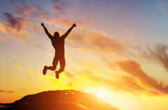 <strong>想一万次，不如行动一次</strong>