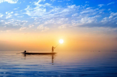 以进取心应对起伏，以平常心打磨日常